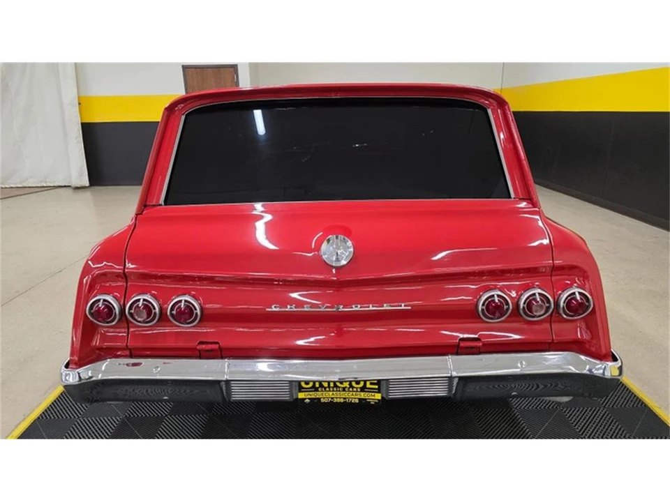 1962 Chevrolet Biscayne - Image 5 of 31