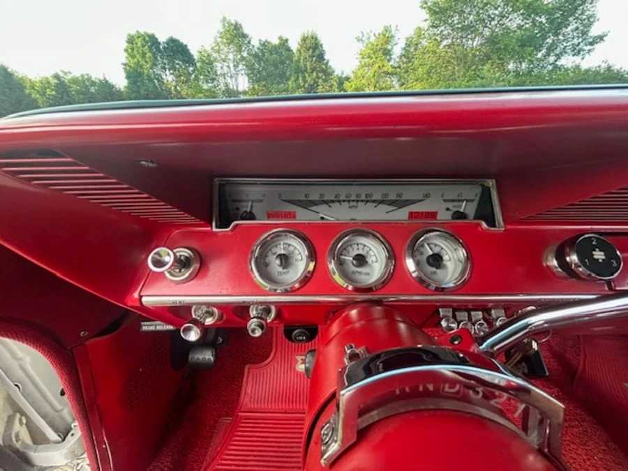 1962 Chevrolet Biscayne - Image 11 of 18