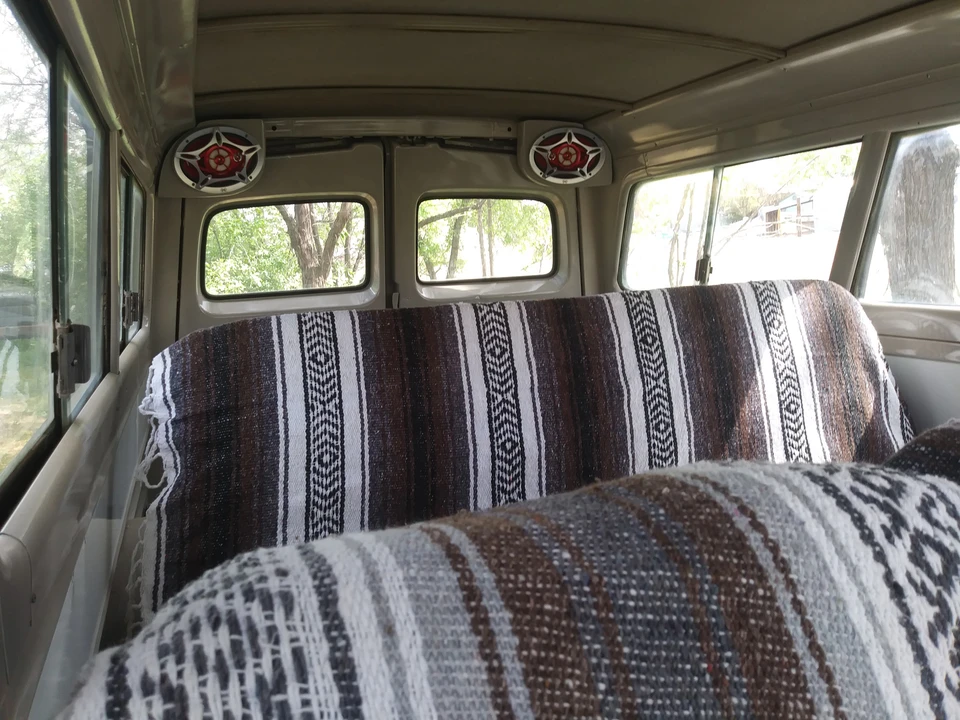 1962 Chevrolet Suburban 5th Gen - Image 19 of 31