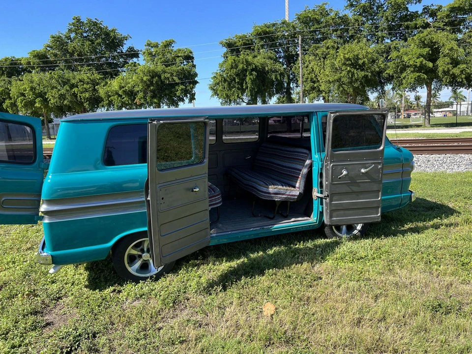 1962 Chevrolet Corvair Greenbrier & Corvan - Image 22 of 31
