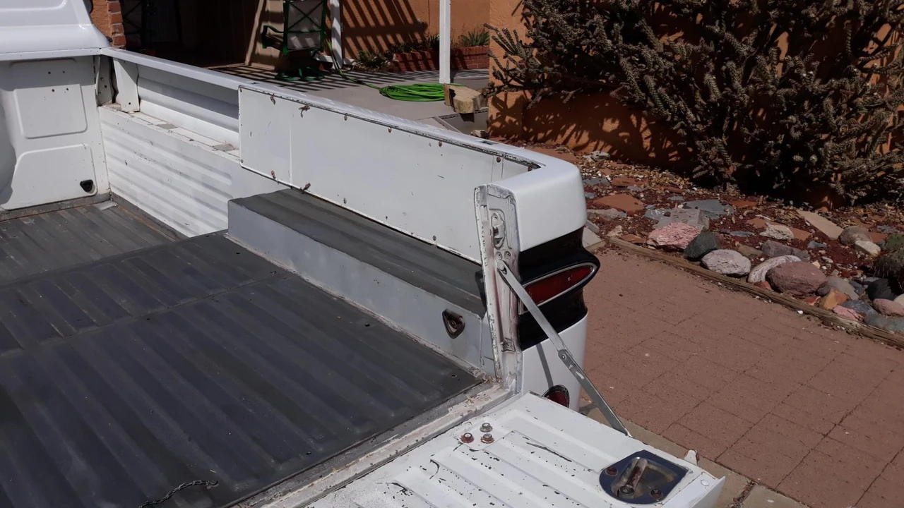 1962 Chevrolet Corvair Rampside & Loadside - Image 27 of 31