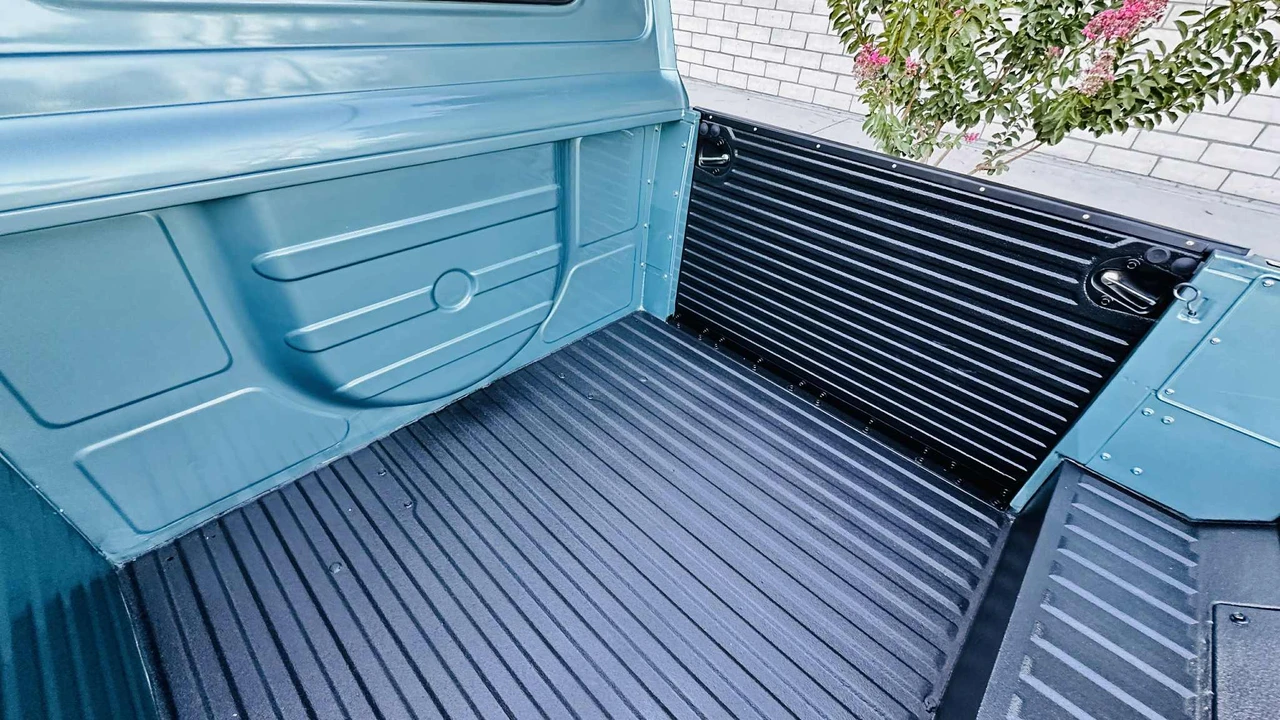 1962 Chevrolet Corvair Rampside & Loadside - Image 25 of 31