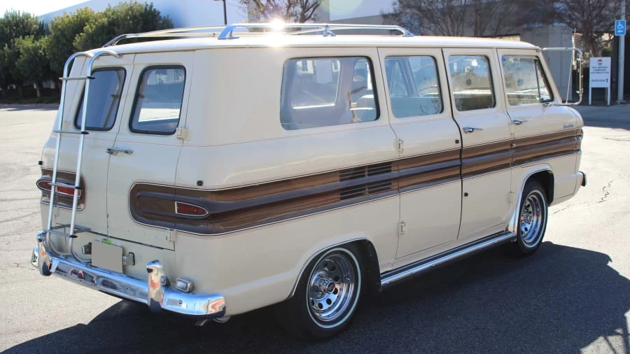 1962 Chevrolet Corvair Greenbrier & Corvan - Image 2 of 10