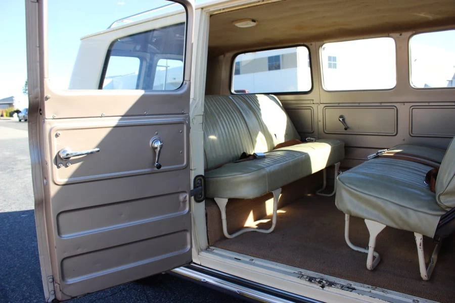 1962 Chevrolet Corvair Greenbrier & Corvan - Image 6 of 10