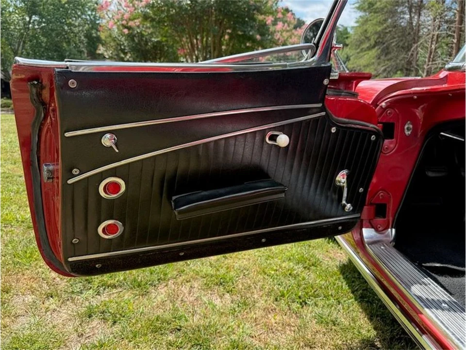 1962 Chevrolet Corvette C1 - Image 17 of 31