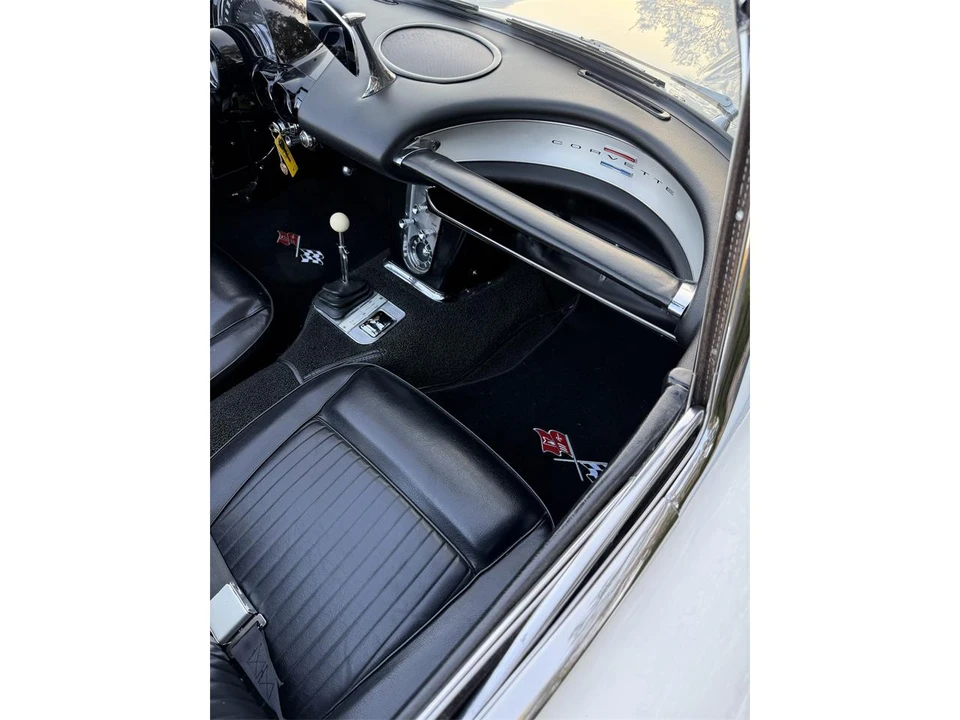 1962 Chevrolet Corvette C1 - Image 8 of 31