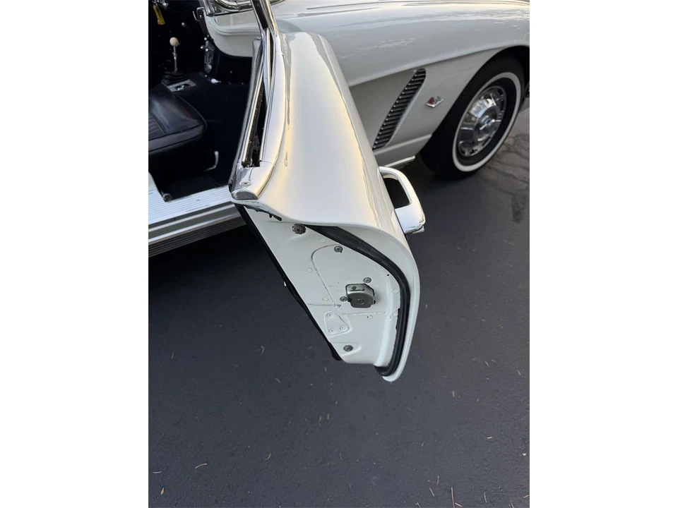 1962 Chevrolet Corvette C1 - Image 10 of 31