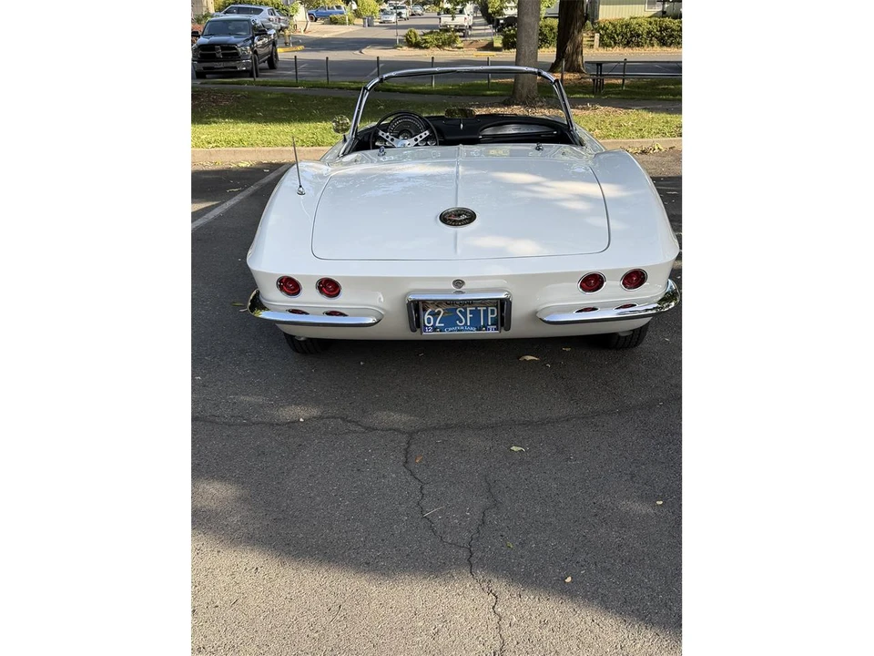1962 Chevrolet Corvette C1 - Image 13 of 31