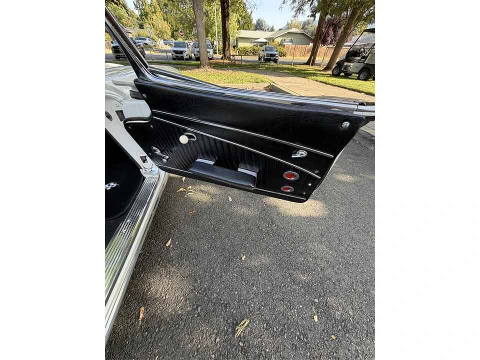 1962 Chevrolet Corvette C1 - Image 31 of 31