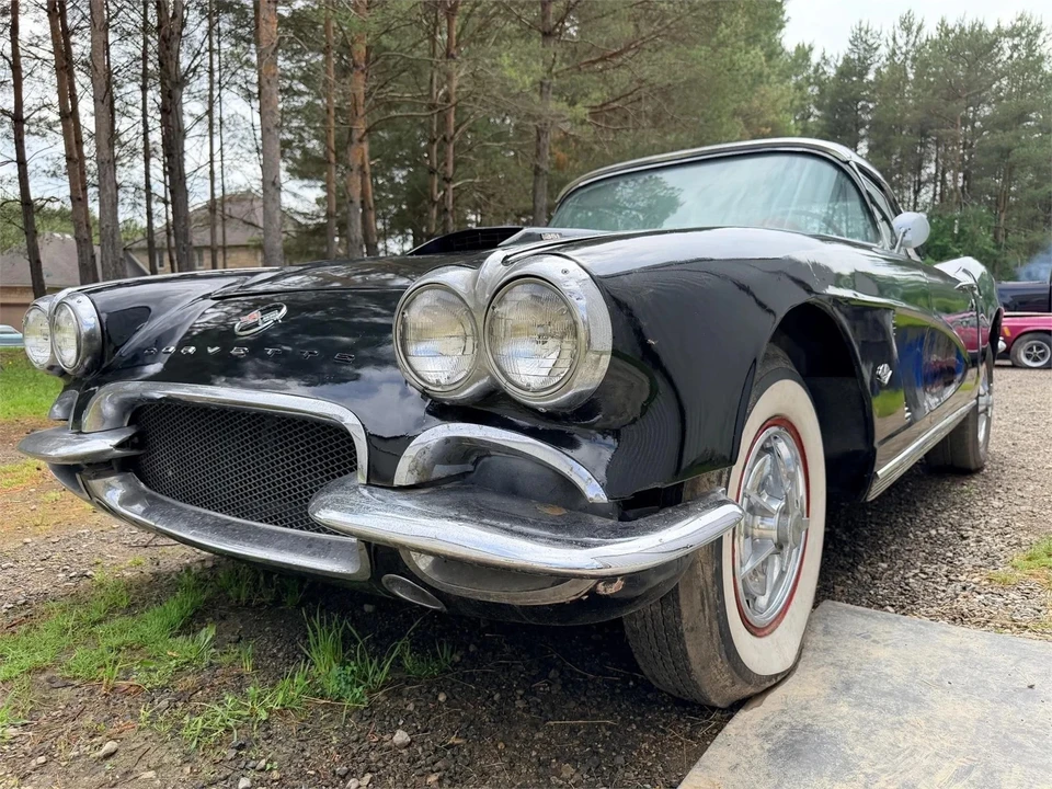 1962 Chevrolet Corvette C1 - Image 2 of 10