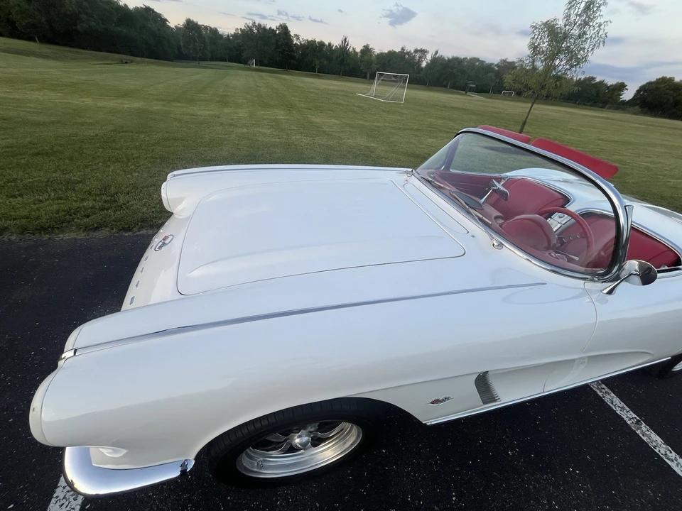1962 Chevrolet Corvette C1 - Image 13 of 31