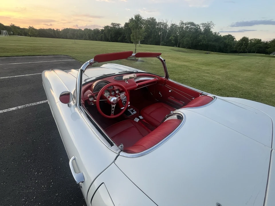 1962 Chevrolet Corvette C1 - Image 8 of 31