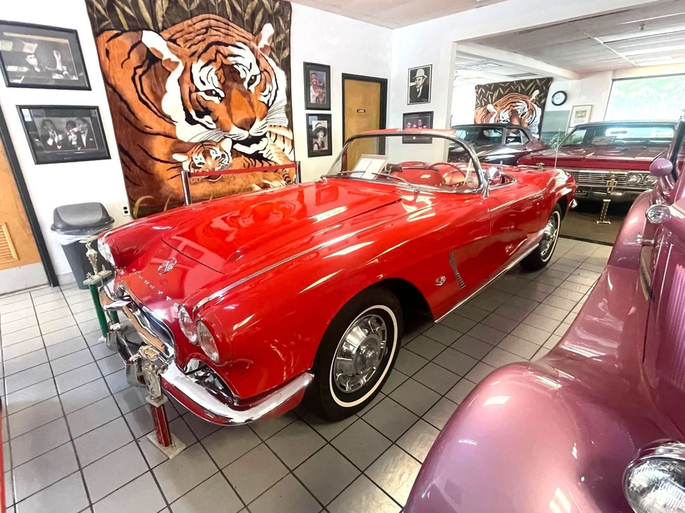 1962 Chevrolet Corvette C1 - Image 2 of 31