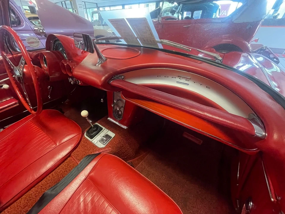 1962 Chevrolet Corvette C1 - Image 30 of 31