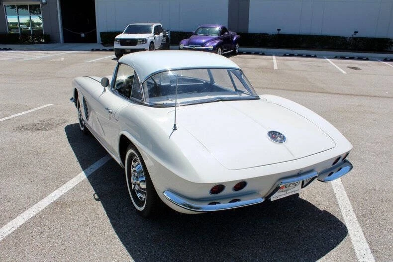1962 Chevrolet Corvette C1 - Image 12 of 31