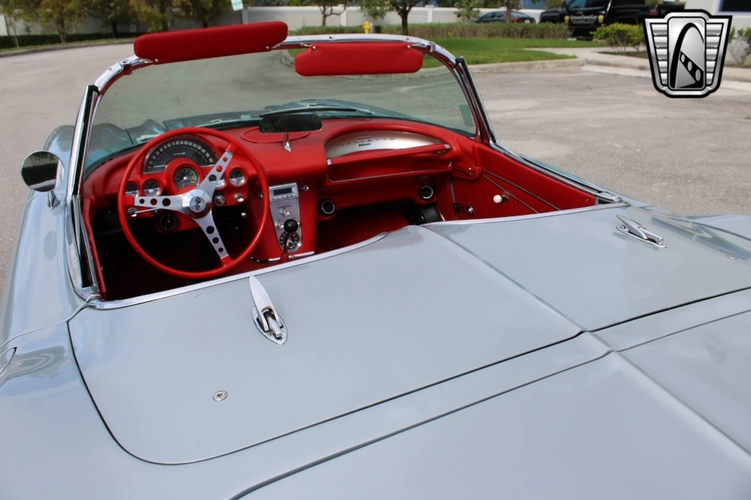 1962 Chevrolet Corvette C1 - Image 14 of 21