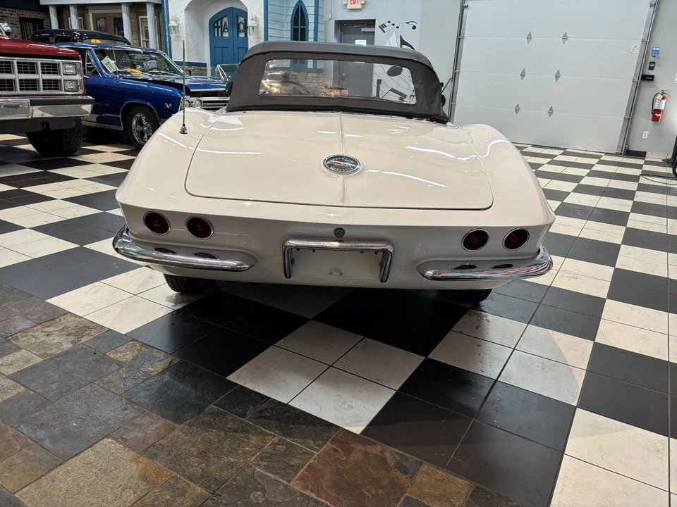 1962 Chevrolet Corvette C1 - Image 7 of 21