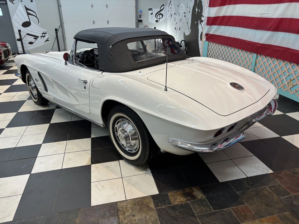 1962 Chevrolet Corvette C1 - Image 8 of 21