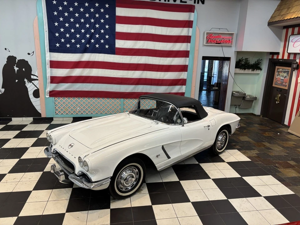 1962 Chevrolet Corvette C1 - Image 11 of 21