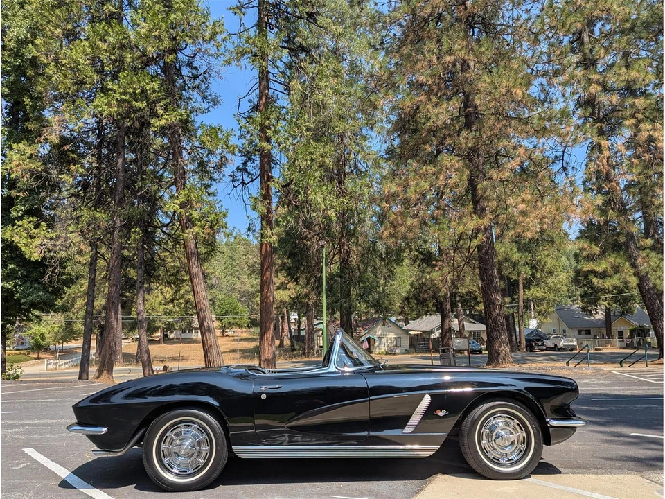 1962 Chevrolet Corvette C1 - Image 2 of 31