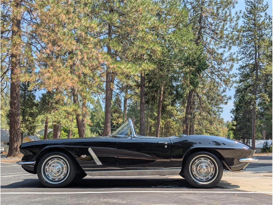 1962 Chevrolet Corvette C1 - Image 7 of 31