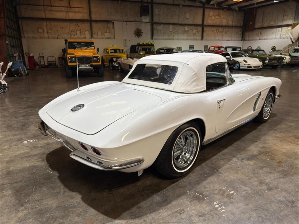 1962 Chevrolet Corvette C1 - Image 16 of 31
