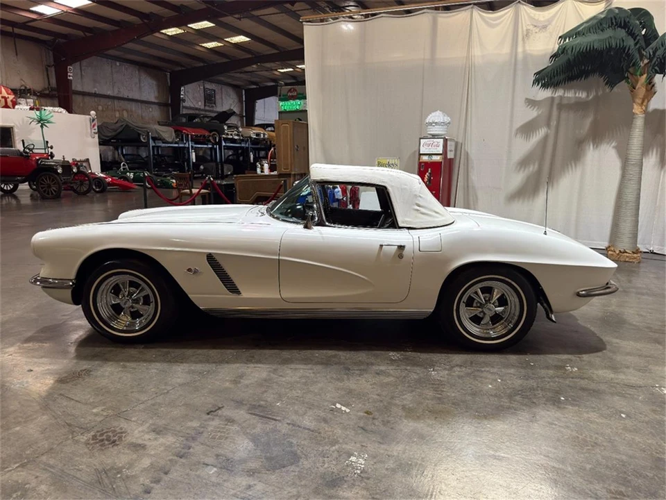 1962 Chevrolet Corvette C1 - Image 12 of 31