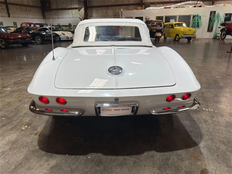 1962 Chevrolet Corvette C1 - Image 19 of 31