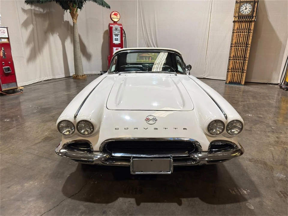 1962 Chevrolet Corvette C1 - Image 10 of 31