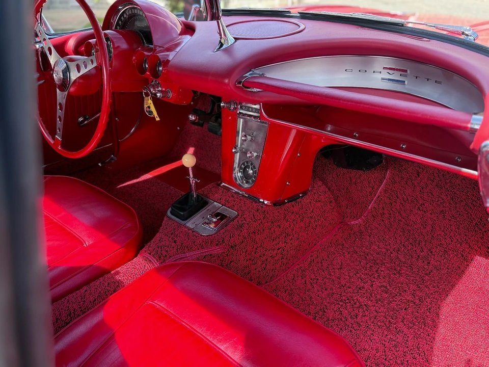1962 Chevrolet Corvette C1 - Image 16 of 21