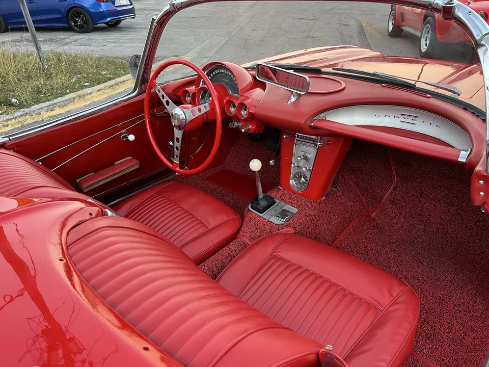 1962 Chevrolet Corvette C1 - Image 15 of 21