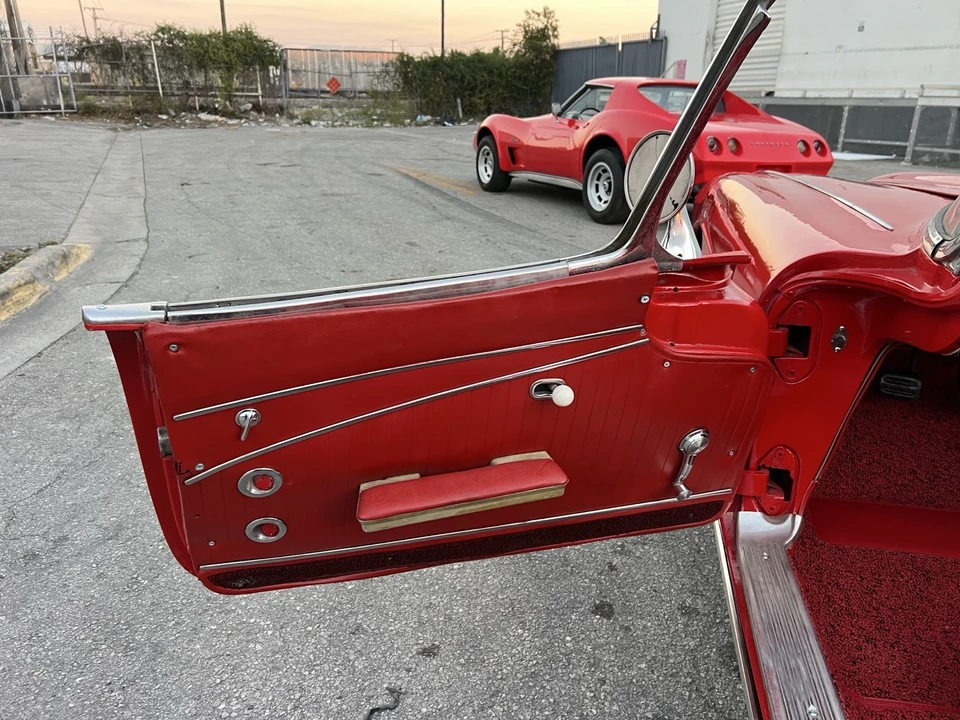 1962 Chevrolet Corvette C1 - Image 17 of 21