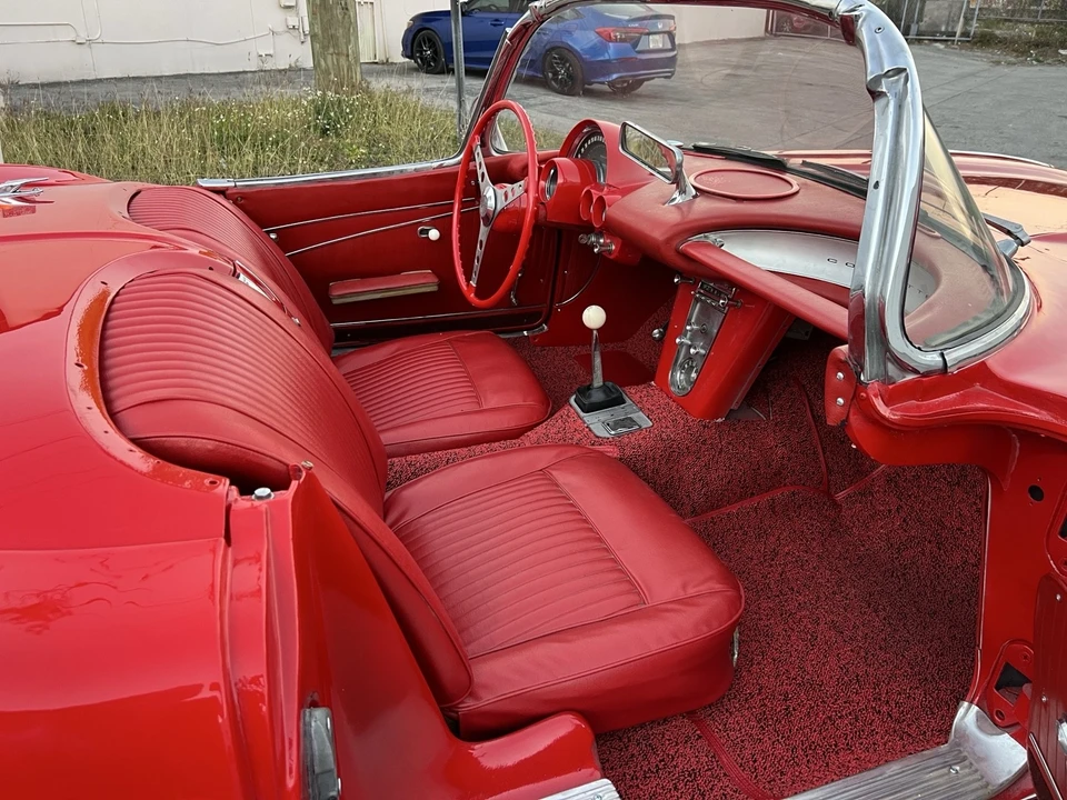 1962 Chevrolet Corvette C1 - Image 16 of 21