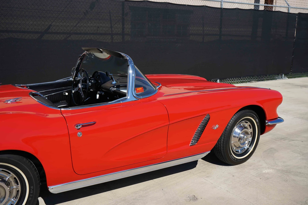 1962 Chevrolet Corvette C1 - Image 14 of 31