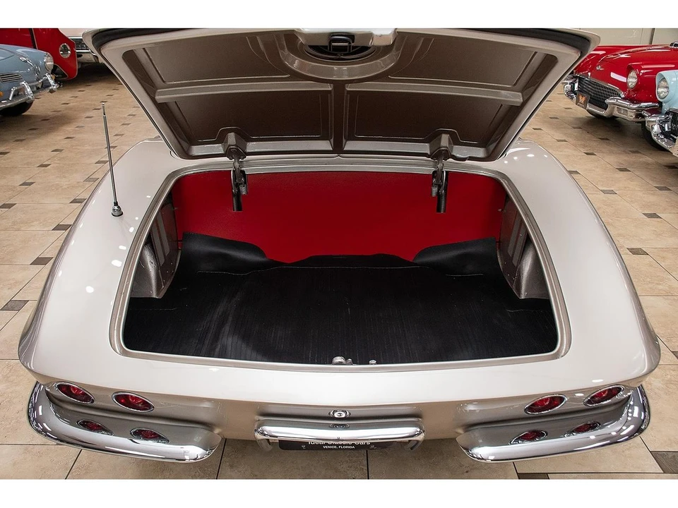 1962 Chevrolet Corvette C1 - Image 4 of 31