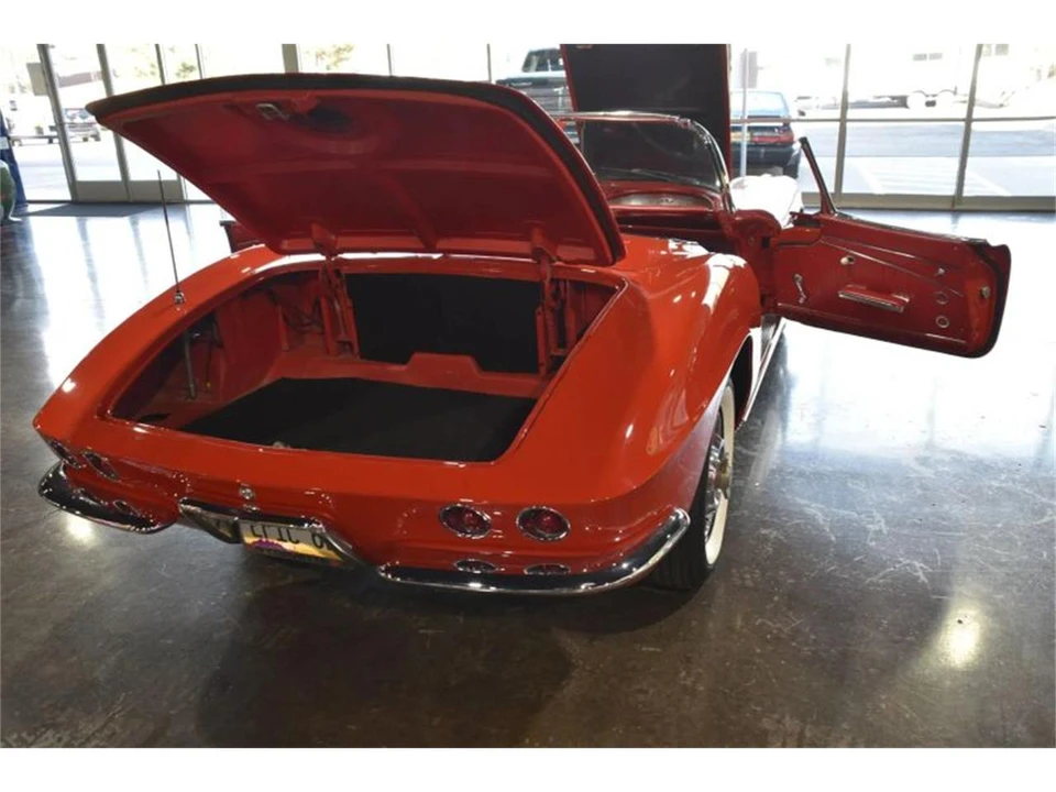 1962 Chevrolet Corvette C1 - Image 16 of 31