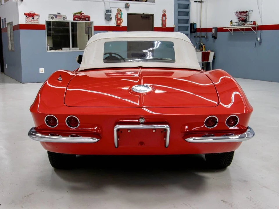 1962 Chevrolet Corvette C1 - Image 7 of 31