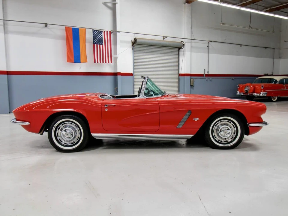 1962 Chevrolet Corvette C1 - Image 13 of 31