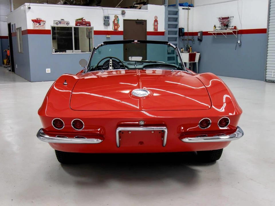 1962 Chevrolet Corvette C1 - Image 14 of 31