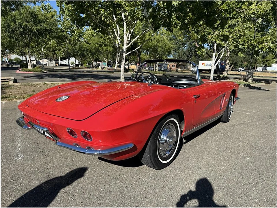 1962 Chevrolet Corvette C1 - Image 25 of 26
