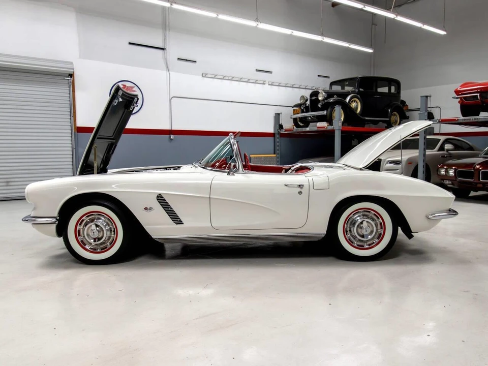 1962 Chevrolet Corvette C1 - Image 13 of 31