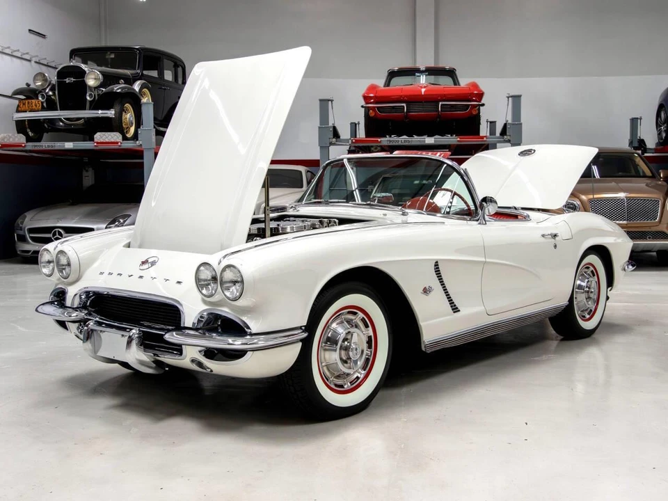 1962 Chevrolet Corvette C1 - Image 14 of 31