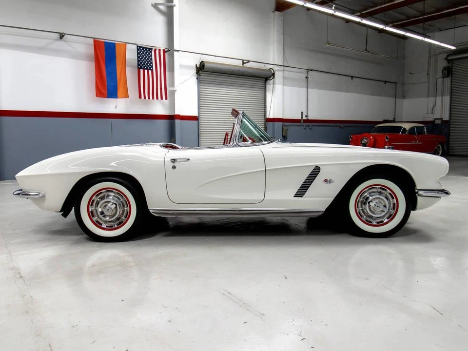 1962 Chevrolet Corvette C1 - Image 11 of 31