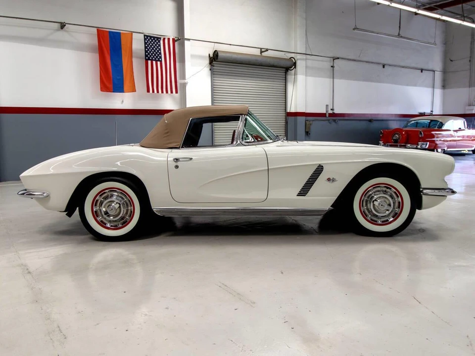 1962 Chevrolet Corvette C1 - Image 5 of 31