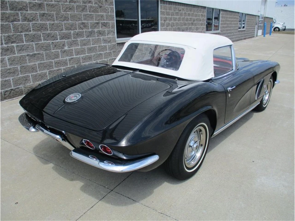 1962 Chevrolet Corvette C1 - Image 16 of 31