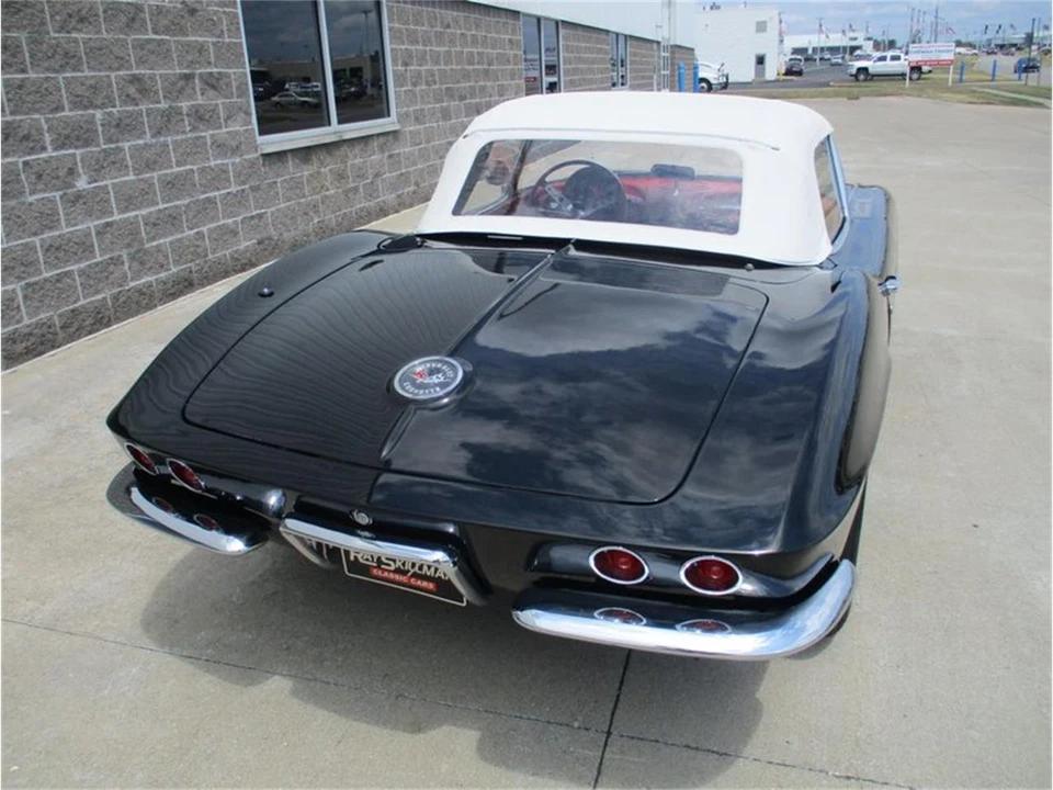 1962 Chevrolet Corvette C1 - Image 17 of 31