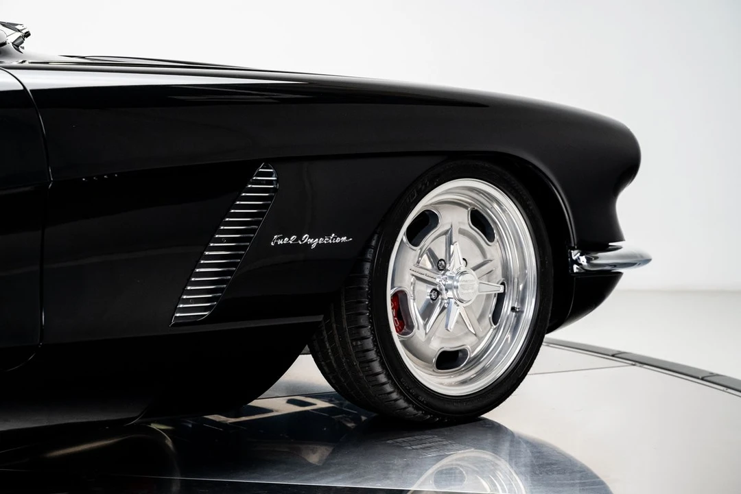 1962 Chevrolet Corvette C1 - Image 16 of 31