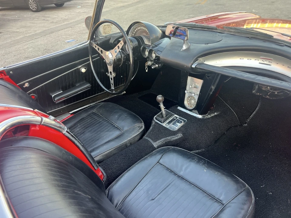 1962 Chevrolet Corvette C1 - Image 17 of 21