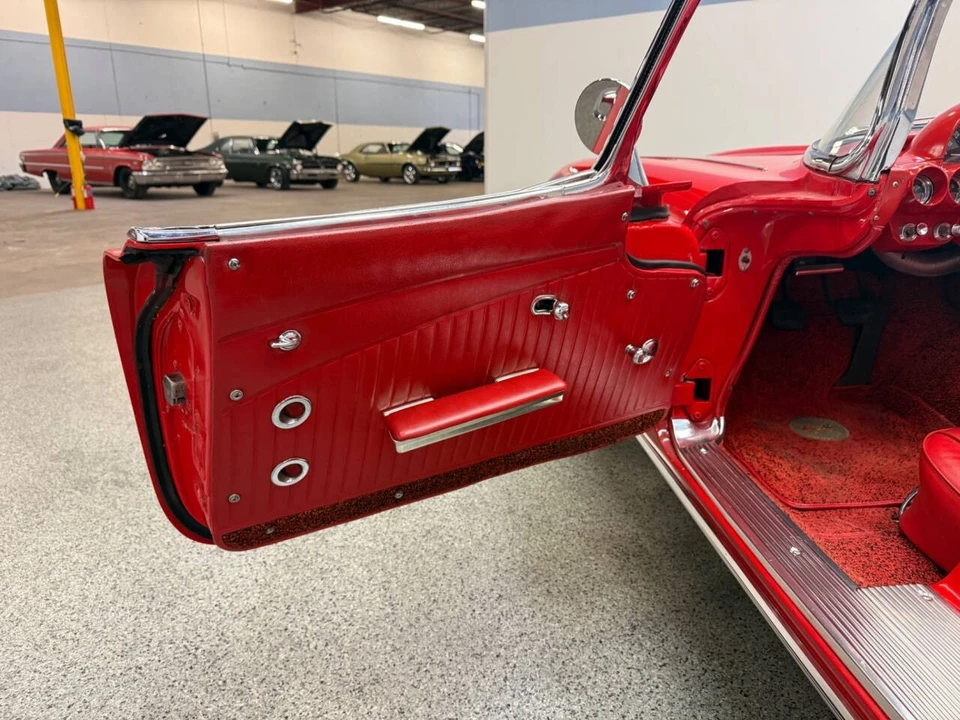 1962 Chevrolet Corvette C1 - Image 14 of 21