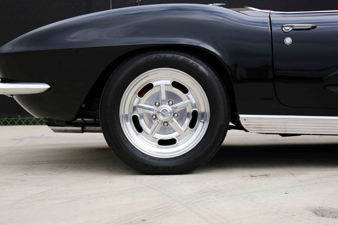 1962 Chevrolet Corvette C1 - Image 14 of 31